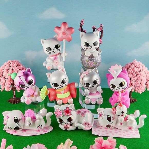 tokidoki Other - tokidoki Cherry Blossom Cats Series Full Set w/Chaser